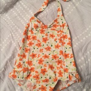 Gymboree swimsuit 6-12month